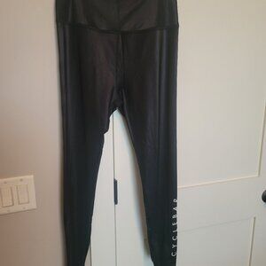 CycleBar Beyond Yoga cobranded shiny black leggings